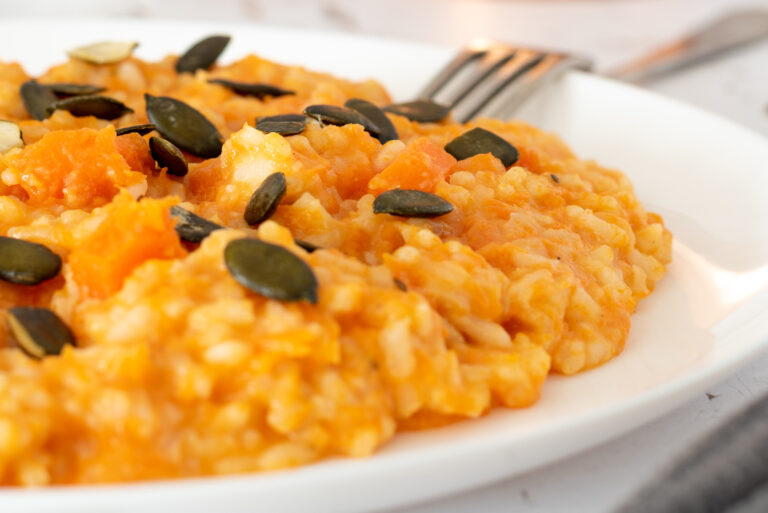 Vegán és gluténmentes sütőtökös rizottó