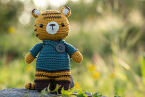 Toni, a tigris, Khuc Cay- Amigurumi, Tarka Forgatag