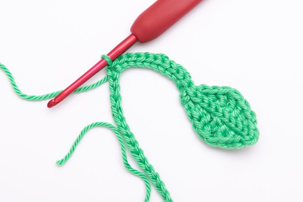 Miller Eszter - horgolt citrom cica amigurumi - levél