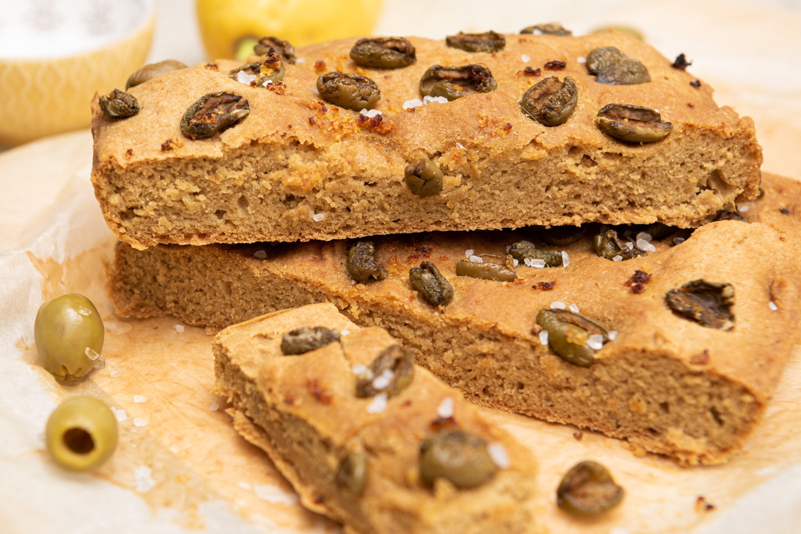 Olajbogyós, citromos focaccia - vegán, glutén- és élesztőmentes