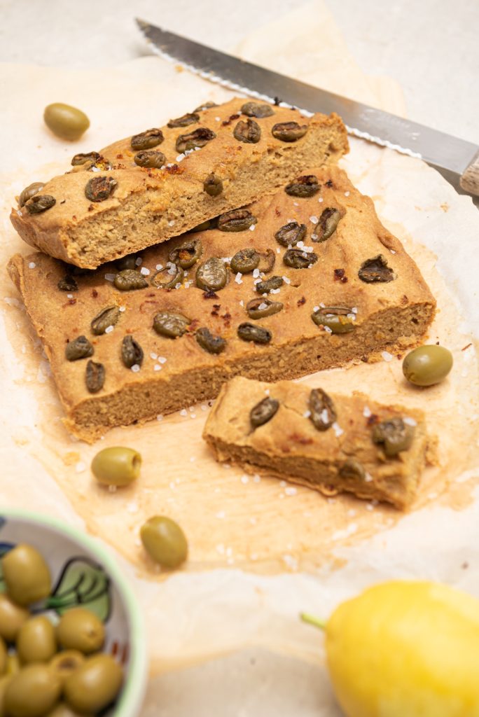 Olajbogyós, citromos focaccia - vegán, glutén- és élesztőmentes