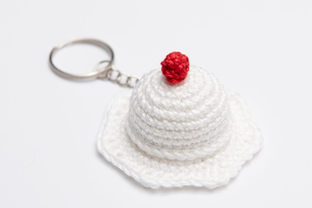 Minni di San't Agata sütemény kulcstartó horgolás