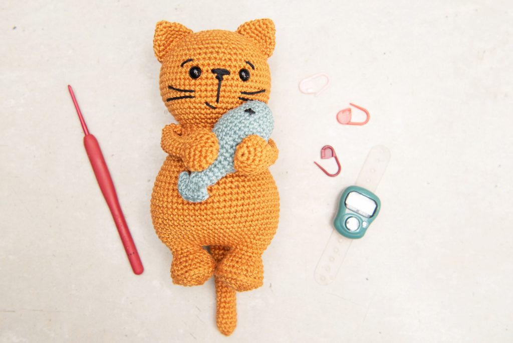 Vörös cica - ingyenes horgolás minta