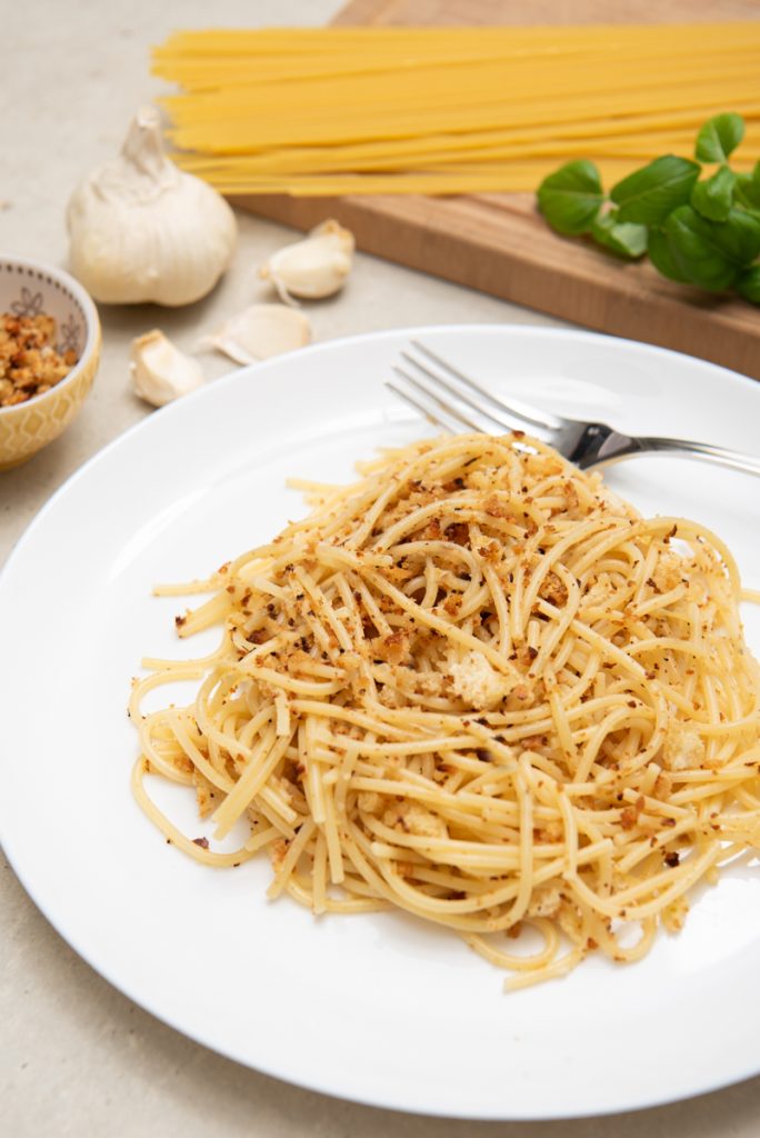 Vegán morzsás spagetti
