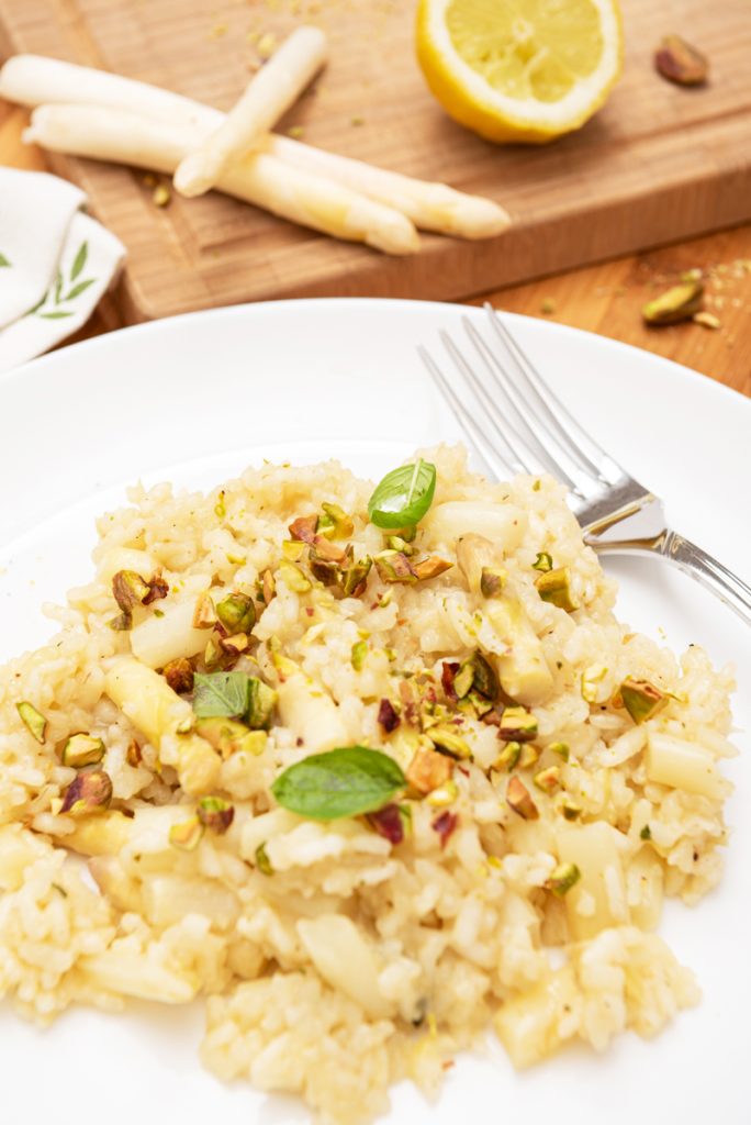 Vegán és gluténmentes spárgás rizottó recept