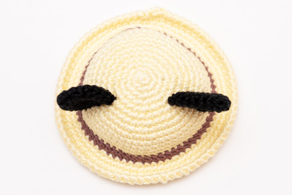 Fekete macsak amigurumi - ingyenes horgolásminta