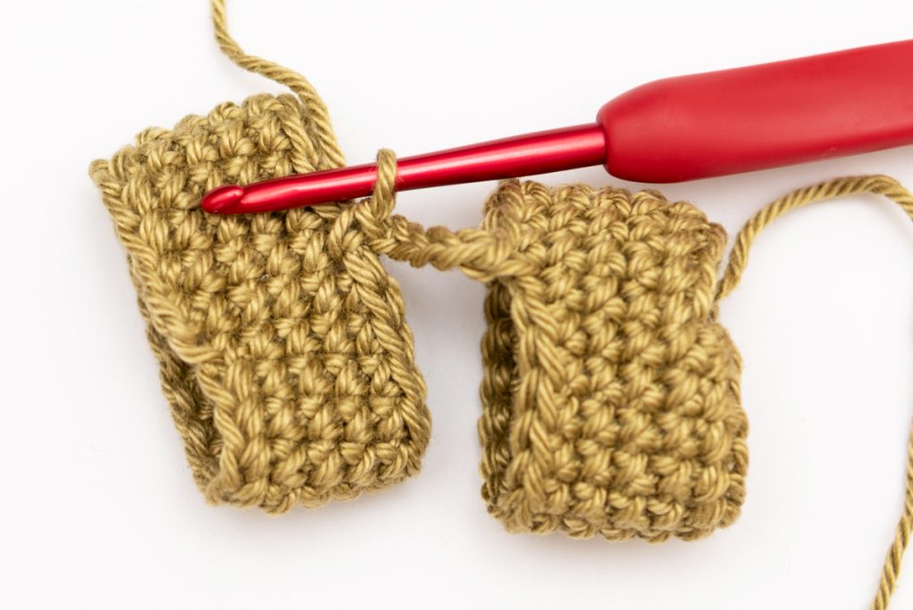 Fekete macsak amigurumi - ingyenes horgolásminta